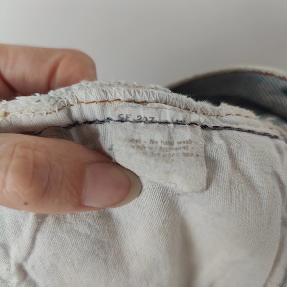 Vtg 70s Levi's Shorts Womens 28 501 Cut-Off Button Fly Bleach Wash Distressed - Picture 10 of 10